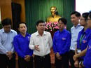 Công chức trẻ vẫn phải... nhờ mẹ nuôi Công chức trẻ vẫn phải... nhờ mẹ nuôi