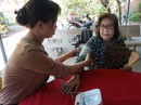 Tết đến sớm với nghệ sĩ lão thành Tết đến sớm với nghệ sĩ lão thành