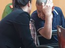 Nguyên tổng giám đốc mang 3 ôtô thuê đi cầm rồi ngồi xe lăn hầu tòa Nguyên tổng giám đốc mang 3 ôtô thuê đi cầm rồi ngồi xe lăn hầu tòa