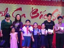 NSND Bạch Tuyết xúc động trong chương trình trao học bổng nhạc sĩ Bắc Sơn NSND Bạch Tuyết xúc động trong chương trình trao học bổng nhạc sĩ Bắc Sơn