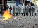 Bài học từ Venezuela: Quá phụ thuộc vào dầu Bài học từ Venezuela: Quá phụ thuộc vào dầu