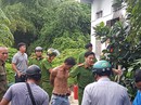 Thanh niên ngáo đá ôm bình gas cố thủ sau khi trộm xe máy Thanh niên ngáo đá ôm bình gas cố thủ sau khi trộm xe máy