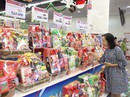 Siêu thị đưa cơm cháy, hạt nêm, bánh chưng... vào giỏ quà Tết Siêu thị đưa cơm cháy, hạt nêm, bánh chưng... vào giỏ quà Tết