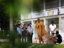 Bị bỏ quên trong văn phòng, bé trai té từ lầu 8 tử vong Bị bỏ quên trong văn phòng, bé trai té từ lầu 8 tử vong