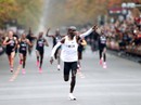 "Siêu nhân" Eliud Kipchoge chạy marathon dưới mốc 2 giờ