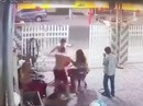 Sẽ cho thôi việc chiến sĩ công an đánh hàng xóm nhập viện Sẽ cho thôi việc chiến sĩ công an đánh hàng xóm nhập viện
