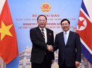 Phó Thủ tướng Phạm Bình Minh thăm chính thức Triều Tiên Phó Thủ tướng Phạm Bình Minh thăm chính thức Triều Tiên
