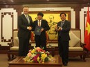 Không dễ bay thẳng sang Mỹ! Không dễ bay thẳng sang Mỹ!