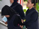 Vụ "Kim Jong-nam": Malaysia bất ngờ thả bị cáo Indonesia, Đoàn Thị Hương bị "sốc" Vụ "Kim Jong-nam": Malaysia bất ngờ thả bị cáo Indonesia, Đoàn Thị Hương bị "sốc"