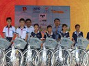 Tỉnh đoàn Bạc Liêu tặng hàng trăm phần quà cho học sinh nghèo hiếu học Tỉnh đoàn Bạc Liêu tặng hàng trăm phần quà cho học sinh nghèo hiếu học