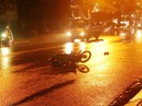 Tai nạn với xe tải, 2 người nguy kịch Tai nạn với xe tải, 2 người nguy kịch