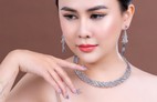 Hoa hậu Lý Kim Ngân hóa thân thành nữ hoàng trang sức