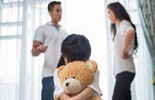 Cấp dưỡng nuôi con sau ly hôn: Xử sao cho vừa lòng nhau?