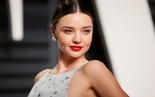 Siêu mẫu Miranda Kerr nộp lại quà tặng từ tỉ phú