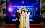 Hoa hậu Đoàn Hồng Trang diện bộ dạ hội đấu giá gần 200 triệu cho chương trình từ thiện