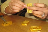 Giá vàng tiếp tục giảm mạnh về sát 36 triệu đồng/lượng