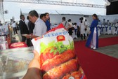 Lần đầu tiên xuất khẩu trứng vịt muối sang Úc