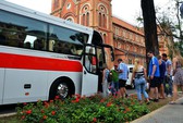 Du khách Pháp là vị khách thứ 7 triệu đến TP HCM
