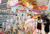 Tôm khô, nước mắm vào giỏ quà Tết giá bạc triệu