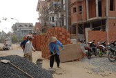 Chủ đầu tư tự ý xây trái phép ở nóc chung cư bị phạt 45 triệu đồng