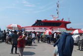 Hàng ngàn khách du lịch mắc kẹt ở Phú Quốc được “giải cứu”