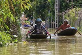 Các làng nghề tất bật sản xuất ngư cụ đón lũ lớn miền Tây