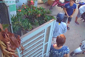 VIDEO: Tình làng nghĩa xóm tan nát vì chó thả rông!