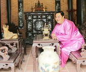 Choáng ngợp với biệt phủ toàn gỗ quý của Hoàng Mập