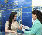 AJC khai trương Trung tâm Vàng bạc Đá quý Thời trang 98 Phố Huế