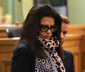 Người phụ nữ giàu nhất hành tinh là ai, tài sản "khủng" như thế nào?