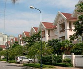 Chống rửa tiền, sàn bất động sản phải báo cáo Bộ Xây dựng giao dịch từ 300 triệu đồng