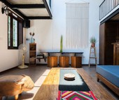 Nhà cổ hoang tàn đẹp như khách sạn sau sửa