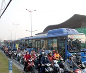 Phải tính lại cách điều hành xe buýt (*): Những việc làm sống còn