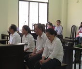 Ép nhiều hộ kinh doanh chi tiền bồi dưỡng hàng trăm triệu đồng, cựu cán bộ thuế lãnh án