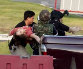 "Ớn lạnh" trước cảnh tượng đẫm máu sau vụ thảm sát ở Thái Lan