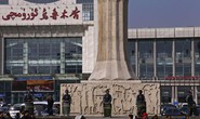 Trung Quốc bắt nghi phạm đánh bom nhà ga Tân Cương