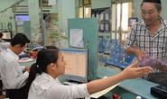 Nói không với nạn phong bì: Phụ thuộc lương tháng và lương tâm