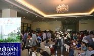 Tranh nhau cho vay mua nhà