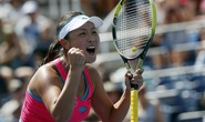 Chuyên gia đánh đôi Peng Shuai hạ số 5 thế giới Radwanska