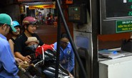 Giá xăng tăng mạnh gần 2.000 đồng/lít
