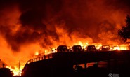 Trung Quốc: Biển lửa hãi hùng trong vụ nổ ở Thiên Tân