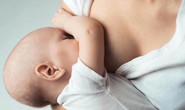Bú sữa mẹ kéo giảm nguy cơ bệnh bạch cầu