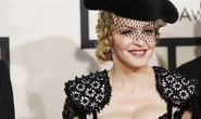 Madonna tố bị phân biệt đối xử vì... quá già!