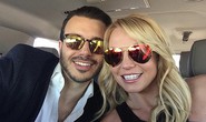 Britney Spears ngập tràn hạnh phúc và định cưới tiếp