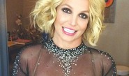 Britney Spears tươi rói khoe giải thưởng