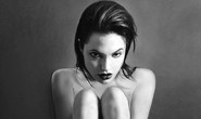 Ảnh khỏa thân của Angelina Jolie rao bán 62 triệu đồng