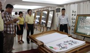 Triển lãm cuốn thư pháp 55 lời dạy của Bác