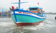 Chủ tàu cá bị tàu Trung Quốc đâm chìm hạ thủy tàu mới