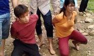 Công an bắn chỉ thiên, nghi can thảm sát quỳ xuống chịu trói