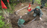 Phát hiện quả bom lớn trên núi Hải Vân